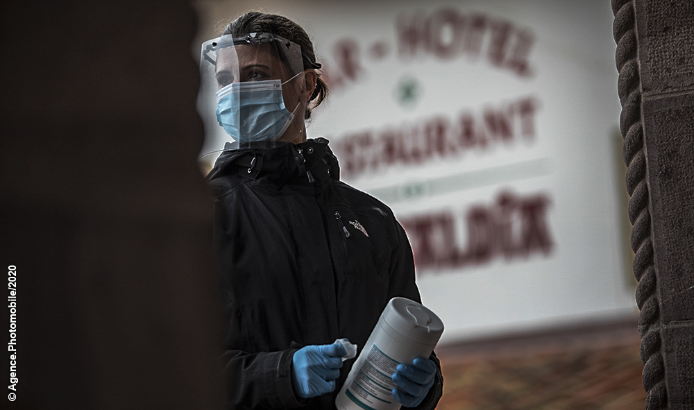Coronavirus COVID 19 Pays basque, à Bidart une première distribution de masque dans la bonne humeur