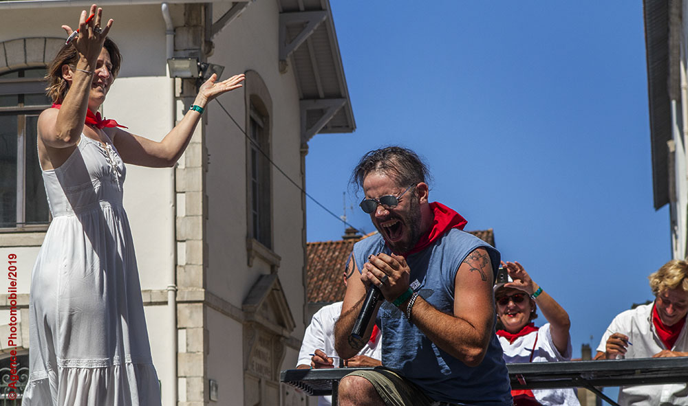 Chantal Lacouara Pays Basque défi Irrintzina fêtes de Bayonne 2019 cri du basque cri du berger