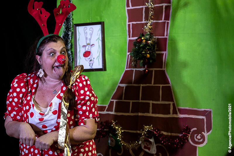 La Mère Noël part en tournée, un spectacle PIL POIL pour les enfants et leurs parents :)