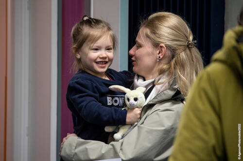 De Kiev à Dax Camilla retrouve le sourire à l'école.