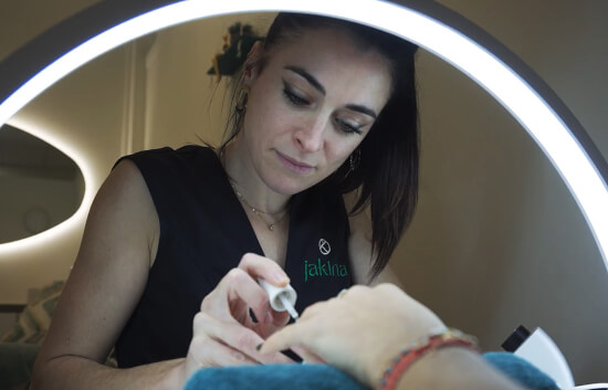 Jakina institut de Beauté à Bayonne,  "un bain de soins de pièce en pi