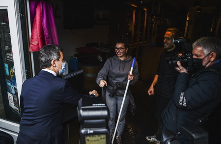 Visite du Ministre de l'Intérieur Gérald Darmanin, à Bayonne le 14 décembre 2021, suite aux inondations dans plusieurs départements dont les Pyrénées-Atlantiques.

Visit of the Minister of the Interior Gérald Darmanin, in Bayonne on December 14, 2021, following the floods in several departments including the Pyrénées-Atlantiques.

Bayonne, Pays basque, 64 , Nouvelle Aquitaine, Pyrénées Atlantiques, Sud Ouest, France, Europe.
New Aquitaine, Basque Country.
