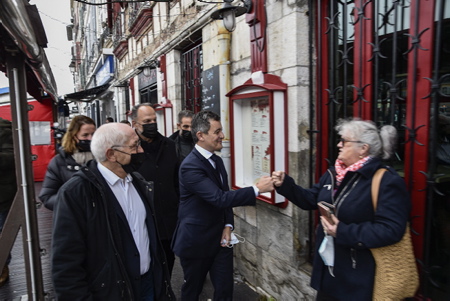 Visite du Ministre de l'Intérieur Gérald Darmanin, à Bayonne le 14 décembre 2021, suite aux inondations dans plusieurs départements dont les Pyrénées-Atlantiques.

Visit of the Minister of the Interior Gérald Darmanin, in Bayonne on December 14, 2021, following the floods in several departments including the Pyrénées-Atlantiques.

Bayonne, Pays basque, 64 , Nouvelle Aquitaine, Pyrénées Atlantiques, Sud Ouest, France, Europe.
New Aquitaine, Basque Country.
