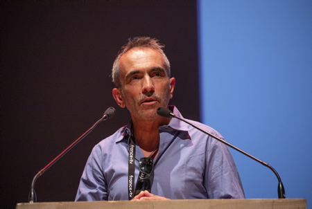 Le réalisateur de Philippe Béziat INDES GALANTES à Biarritz le 12 juin 2021, lors de l'édition du FIPADOC 2021 et de la soirée d'ouverture du festival à la gare du midi.
The director of Philippe Béziat INDES GALANTES in Biarritz on June 12, 2021, during the edition of FIPADOC 2021 and the opening night of the festival at the station noon.
Biarritz, Pays basque, Nouvelle-Aquitaine, New-Aquitaine, Pyrénées-Atlantiques, Pays Basque, Europe, France.