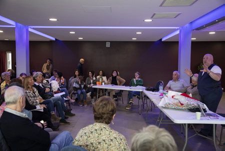 L'avocat Carlo Alberto Brusa Président de l'association Réaction 19 invité à Bayonne au Pays basque à l'initiative du collectif Réaction 19 (64-40) en cours de création. Maitre Alberto Carlo Brusa a pris la parole devant un peu plus de 80 personnes regroupant une partie des adhérents de ce collectif, ainsi que des associations Réinfo Covid (64-40), Enfance & Libertés, Parents-64 et d'autres, qui avaient été invité pour l'occasion par ce collectif "réaction 19, 64/40.

Lawyer Carlo Alberto Brusa President of the Réaction 19 association invited to Bayonne in the Basque Country on the initiative of the Réaction 19 (64-40) collective being created. Master Alberto Carlo Brusa spoke in front of a little more than 80 people bringing together some of the members of this collective, as well as the associations Réinfo Covid (64-40), Enfance & Libertés, Parents-64 and others, who had been invited for the occasion by this collective "reaction 19, 64/40.

Bayonne, Pays basque, 64 , Nouvelle Aquitaine, Pyrénées Atlantiques, Sud Ouest, France, Europe.
New Aquitaine, Basque Country.