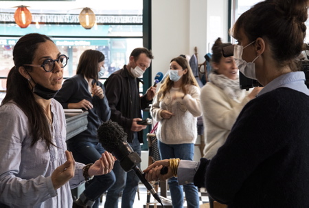 EGUZKILORE Conférence de presse du 4 janvier 2022 à Saint jean De Luz au Pays basque et retour sur l'enquête « Bien-être des enfants en temps de Covid ». C'est a priori la première enquête de cette ampleur jamais réalisée et traitant des conséquences de l'impact de la crise sanitaire sur la santé des enfants. L'association, malgré le refus de plusieurs directions d'écoles et l'ouverture des portes d'autres (plus du privé que du publique) a pu donner la parole à travers une étude qui a débuté en Avril 2021 sur une durée de trois mois à plus de 500 enfants de la petite enfance au lycée. Un questionnaire au- tour de leur bien-être, accompagné dune méthode dadmission rédigée par le médecin du collectif (méditation / retour au calme / temps de parole / remplissage du questionnaire de la façon la plus personnelle possible...).
EGUZKILORE Press conference on January 4, 2022 in Saint Jean De Luz in the Basque country and return to the Child welfare in times of Covid survey. It is a priori the first survey of this magnitude ever carried out and dealing with the consequences of the impact of the health crisis on children's health. The association, despite the refusal of several school administrators and the opening of the doors of others (more private than public) was able to give the floor through a study began in April 2021 over a period of three months to more than half a thousand children and adolescents in school. A questionnaire about their well-being, accompanied by an admission method written by the collective doctor (meditation / return to calm / speaking time / filling out the questionnaire in the most personal way possible, ... ).
Saint Jean De Luz, Pays basque, Côte basque, 64 , Nouvelle Aquitaine, Pyrénées Atlantiques, Sud Ouest, France, Europe. New Aquitaine, Basque Country.