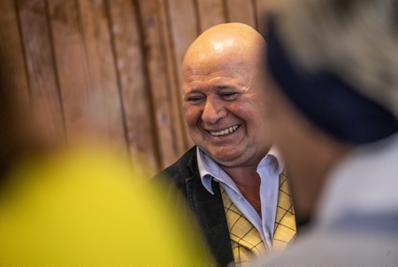 L'avocat Carlo Alberto Brusa Président de l'association Réaction 19 était présent à Dax dans les landes, le 6 décembre 2022. Alberto Carlo Brusa a pris la parole devant un peu moins d'une centaine de personnes, mettant en avant (entre autres) le fait que lassociation réaction 19 à été créée pour porter le Droit à la connaissance des citoyens lambda dans le cadre de la gestion sanitaire Covid 19 mise en place par le gouvernement dEmmanuel Macron et souligné au passage le retrait par le gouvernement du slogans « Tous vaccinées tous protégé » ( Télévision, Radio, Société dautoroute etc) suite à une mise en demeure de lassociation (Communication publique retirée) peut avant lannonce de Janine Small (Pfizer) sur le fait que le laboratoire navait pas travaillé sur lefficacité de leur produit concernant la « non transmission » du virus après injection avant leur autorisation de mise sur le marché.

The lawyer Carlo Alberto Brusa President of the association Réaction 19 was present in Dax in the Landes, on December 6, 2022. Alberto Carlo Brusa spoke in front of just under a hundred people, highlighting (among other ) the fact that the reaction 19 association was created to bring the Right to Know to ordinary citizens within the framework of the Covid 19 health management set up by the government of Emmanuel Macron and underlined in passing the withdrawal by the government of the slogans "All vaccinated, all protected" (Television, Radio, Motorway company, etc.) following a formal notice from the association (Public communication withdrawn) shortly before the announcement by Janine Small (Pfizer) on the fact that the laboratory had not worked on the effectiveness of their product concerning the "non-transmission" of the virus after injection before their marketing authorization.

Dax, Landes, 64 , Nouvelle Aquitaine, Pyrénées Atlantiques, Sud Ouest, France, Europe.
New Aquitaine, Basque Country.