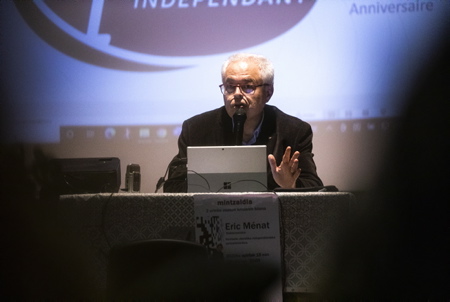 Le collectif « EZ PASS de liberté ! Nora Goaz Kolektiboa ?» pour sa première réunion publique a reçu le Docteur Eric Ménat (Photo), co-fondateur du Conseil Scientifique Indépendant a dressé devant une centaine de personnes le bilan de deux années de crise sanitaire. La création de ce conseil scientifique (le 9 janvier 2021) a été mise en place afin de diffuser des informations scientifiques de haut niveau totalement indépendantes de toute influence financière ou politique. Il regroupe des scientifiques, des médecins, des chercheurs reconnus dans leur domaine pour leurs compétences, leur expérience et leur totale absence de conflits dintérêts.
The collective EZ PASS of freedom! Nora Goaz Kolektiboa? for its first public meeting, Dr. Eric Ménat (photo), co-founder of the Independent Scientific Council, presented the results of two years of health crisis to around a hundred people. The creation of this scientific council (January 9, 2021) was set up in order to disseminate high-level scientific information completely independent of any financial or political influence. It brings together scientists, doctors and researchers recognized in their field for their skills, their experience and their total absence of conflicts of interest.
Espelette, Pays basque, Nouvelle-Aquitaine, New-Aquitaine, Pyrénées-Atlantiques, Pays Basque, Europe, France.