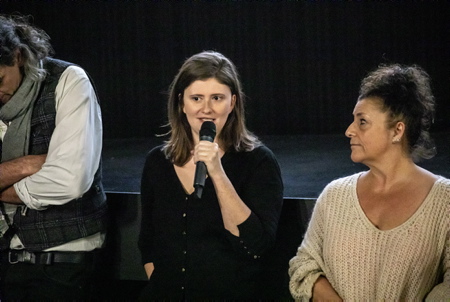 Intervention et témoignage Micro de SUSPENDUS, soignants, pompiers, ex-policier etc
le 9 janvier 2023 au Mega CGR de Bayonne après la projection du film "Les Suspendus) du réalisateur Fabien Moine.
Micro intervention and testimony of SUSPENDUS, caregivers, firefighters, ex-policeman etc... on January 9, 2023 at the Mega CGR in Bayonne after the screening of the film "Les Suspendus) by director Fabien Moine.
Bayonne, Pays Basque, Nouvelle Aquitaine, Pyrénées Atlantiques, Sud Ouest, France, Europe.