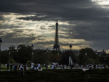 Centenaire de la mort de Gustave Eiffel le 27 décembre 2023. La Tour Eiffel à Paris haute de 330 mètre construite entièrement en Fer Puddlé et utilisant également la croix de Saint-André, c’est-à-dire en poutrelles métalliques en X, elle à été débutée le 26 janvier 1887.Le 31 mars 1889, la Tour achevée en un temps record -2 ans, 2 mois et 5 jours. Vue de la tour eiffel à la tomber du jour, en contre-jour et par ciel nuageux. Cela fait 100 ans que le prodigieux ingénieur originaire de Dijon est décédé. Le 27 décembre 1923 Gustave Eiffel rendait son dernier souffle à l’âge de 91 ans.

Centenary of the death of Gustave Eiffel on December 27, 2023. The Eiffel Tower in Paris, 330 meters high, built entirely of Puddled Iron and also using the Saint-André cross, that is to say made of X-shaped metal beams, it was started on January 26, 1887. On March 31, 1889, the Tower was completed in record time - 2 years, 2 months and 5 days. View of the Eiffel Tower at dusk, backlit and under cloudy skies. It has been 100 years since the prodigious engineer from Dijon died. On December 27, 1923 Gustave Eiffel took his last breath at the age of 91.

Paris, Paris Centre, Ile de France, Région Ile de France, 75, europe, France.            