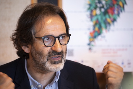 Jean-Christophe Berjon Délégué Général du Festival Biarritz Amerique Latine à Biarritz au Pays basque, le 19 septembre 2023.
Jean-Christophe Berjon General Delegate of the Biarritz Latin America Festival in Biarritz in the Basque Country, September 19, 2023.
Biarritz, Pays Basque, Euskal Herri, Basque Country, Nouvelle Aquitaine, New Aquitaine, Pyrénées Atlantiques, Sud Ouest, France, Europe.