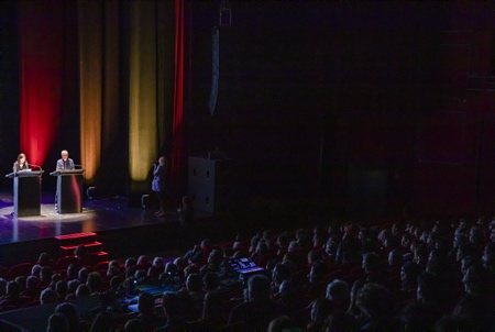 Christine Camdessus déléguée générale et Anne Georget Présidente du Festival FIPADOC ( Festival International Documentaire ) le 20 janvier 2023, lors de la soirée d'ouverture du festival sur le site de la gare du midi de Biarritz sur la côte basque.
Christine Camdessus general delegate and Anne Georget President of the FIPADOC Festival (International Documentary Festival) on January 20, 2023, during the opening night of the festival on the site of the Gare du Midi in Biarritz on the Basque coast.
Biarritz, Pays basque, Nouvelle-Aquitaine, New-Aquitaine, Pyrénées-Atlantiques, Pays Basque, Europe, France.