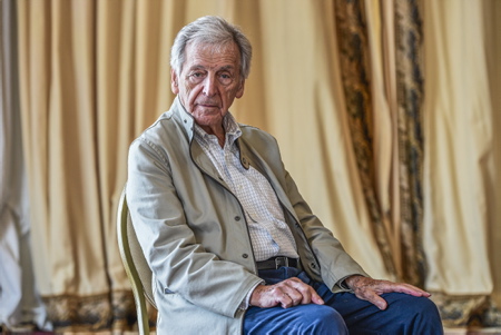 La cinéaste franco-grec Costa-Gavras ( Konstantínos Gavrás ) lors du Festival Biarritz Amerique Latine 32ème éditons à Biarritz sur la côte basque, Pays basque, le 24 septembre 2023.
Franco-Greek filmmaker Costa-Gavras (Konstantínos Gavrás) during the 32nd edition of the Biarritz Latin America Festival in Biarritz on the Basque coast, Basque Country, September 24, 2023.
Biarritz, Pays Basque, Euskal Herri, Basque Country, Nouvelle Aquitaine, New Aquitaine, Pyrénées Atlantiques, Sud Ouest, France, Europe.