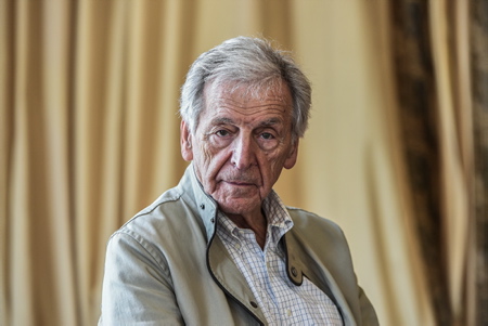 La cinéaste franco-grec Costa-Gavras ( Konstantínos Gavrás ) lors du Festival Biarritz Amerique Latine 32ème éditons à Biarritz sur la côte basque, Pays basque, le 24 septembre 2023.
Franco-Greek filmmaker Costa-Gavras (Konstantínos Gavrás) during the 32nd edition of the Biarritz Latin America Festival in Biarritz on the Basque coast, Basque Country, September 24, 2023.
Biarritz, Pays Basque, Euskal Herri, Basque Country, Nouvelle Aquitaine, New Aquitaine, Pyrénées Atlantiques, Sud Ouest, France, Europe.