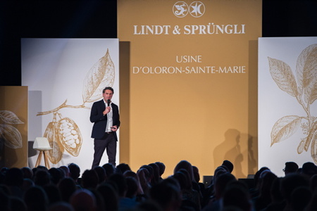 Congrès et anniversaire des 100 ans de la création de l'entreprise LINDT France à Oloron Sainte Marie organisé par l'agence comSquare.

Mention OBLIGATOIRE pour toutes utilisation © Agence-Photomobile

Congress and anniversary of the 100th anniversary of the creation of the LINDT company in Oloron Sainte Marie organized by the comSquare agency.

Oloron-Sainte-Marie, 64 , Nouvelle Aquitaine, Pyrénées Atlantiques, Sud Ouest, France, Europe.
New Aquitaine.