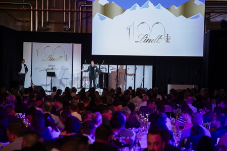 Congrès et anniversaire des 100 ans de la création de l'entreprise LINDT France à Oloron Sainte Marie organisé par l'agence comSquare.

Mention OBLIGATOIRE pour toutes utilisation © Agence-Photomobile

Congress and anniversary of the 100th anniversary of the creation of the LINDT company in Oloron Sainte Marie organized by the comSquare agency.

Oloron-Sainte-Marie, 64 , Nouvelle Aquitaine, Pyrénées Atlantiques, Sud Ouest, France, Europe.
New Aquitaine.