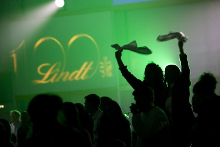 Congrès et anniversaire des 100 ans de la création de l'entreprise LINDT France à Oloron Sainte Marie organisé par l'agence comSquare.

Mention OBLIGATOIRE pour toutes utilisation © Agence-Photomobile

Congress and anniversary of the 100th anniversary of the creation of the LINDT company in Oloron Sainte Marie organized by the comSquare agency.

Oloron-Sainte-Marie, 64 , Nouvelle Aquitaine, Pyrénées Atlantiques, Sud Ouest, France, Europe.
New Aquitaine.