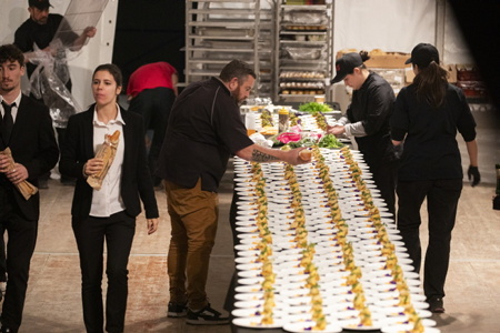 Bienvenue dans le monde des Traiteurs et organisateurs de réceptions ici : le traiteur Jardins & Saveurs traiteur de france, intervention et mise en place du service de restauration et de la reception pour 900 convives lors d'un congrès. Anniversaire des 100 ans de la création de l'entreprise LINDT France à Oloron Sainte Marie.
Welcome to the world of caterers and reception organizers here: the caterer Jardins & Saveurs caterer de France, intervention and implementation of the catering service and reception for 900 guests during a Congress. Anniversary of the 100th anniversary of the creation of the LINDT France company in Oloron Sainte Marie.
Oloron-Sainte-Marie, 64 , Nouvelle Aquitaine, Pyrénées Atlantiques, Sud Ouest, France, Europe.
New Aquitaine.