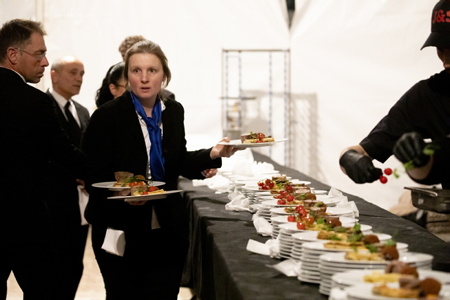 Bienvenue dans le monde des Traiteurs et organisateurs de réceptions ici : le traiteur Jardins & Saveurs traiteur de france, intervention et mise en place du service de restauration et de la reception pour 900 convives lors d'un congrès. Anniversaire des 100 ans de la création de l'entreprise LINDT France à Oloron Sainte Marie.
Welcome to the world of caterers and reception organizers here: the caterer Jardins & Saveurs caterer de France, intervention and implementation of the catering service and reception for 900 guests during a Congress. Anniversary of the 100th anniversary of the creation of the LINDT France company in Oloron Sainte Marie.
Oloron-Sainte-Marie, 64 , Nouvelle Aquitaine, Pyrénées Atlantiques, Sud Ouest, France, Europe.
New Aquitaine.