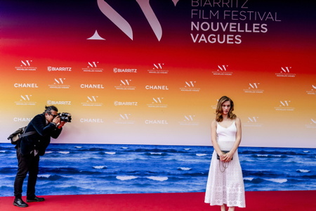 L'actrice Lou Lampros lors du Festival International du FILM DE BIARRITZ NOUVELLES VAGUES seconde édition soirée de clôture le 22 juin 2024.

Actress Lou Lampros during the BIARRITZ NOUVELLES VAGUES International Film Festival second edition closing evening on June 22, 2024.

Biarritz, Pays basque, 64 , Nouvelle Aquitaine, Pyrénées Atlantiques, Sud Ouest, France, Europe.
New Aquitaine, Basque Country.