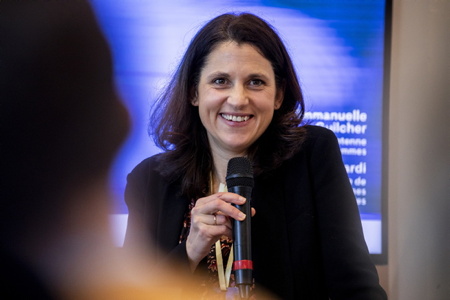 Rencontre Public Senat lors du Festival FIPADOC ( festival international de documentaires ) de Biarritz le 25 janvier 2024 à l'espace Bellevue. Intervention et présentation de Elise Aicardi (photo).chargée de programmes documentaires de la chaine Public Sénat.

Public Senat meeting during the FIPADOC Festival (international documentary festival) in Biarritz on January 25, 2024 at the Bellevue space. Intervention and presentation by Elise Aicardi (photo), in charge of documentary programs for the Public Sénate channel.

Biarritz, Pays basque, Nouvelle-Aquitaine, New-Aquitaine, Pyrénées-Atlantiques, Pays Basque, Europe, France.