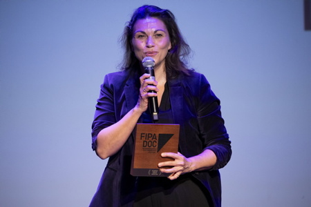 Remise du Prix du Public à TRAVAIL FORCÉ, LE SOS D'UN PRISONNIER CHINOIS de Laetitia MOREAU par Laurent Vallet Président de l'INA Institut national de l'audiovisuel (photo). Le PRIX DU PUBLIC INA madelen récompense, par un vote du public, un film de la compétition Panorama de la création francophone. il est doté de 5.000€ par INA madelen. (Festival International Documentaire) soirée de clôture et remise des prix le vendredi 26 janvier 2024.

Presentation of the Public Prize to FORCED LABOR, THE SOS OF A CHINESE PRISONER by Laetitia MOREAU by Laurent Vallet President of the INA National Audiovisual Institute (photo). The INA Madelen PUBLIC PRIZE rewards, through a public vote, a film from the Panorama of French-speaking creation competition. he is endowed with €5,000 by INA Madelen. (International Documentary Festival) closing evening and awards ceremony on Friday January 26, 2024.

Biarritz, Pays basque, Nouvelle-Aquitaine, New-Aquitaine, Pyrénées-Atlantiques, Pays Basque, Europe, France.